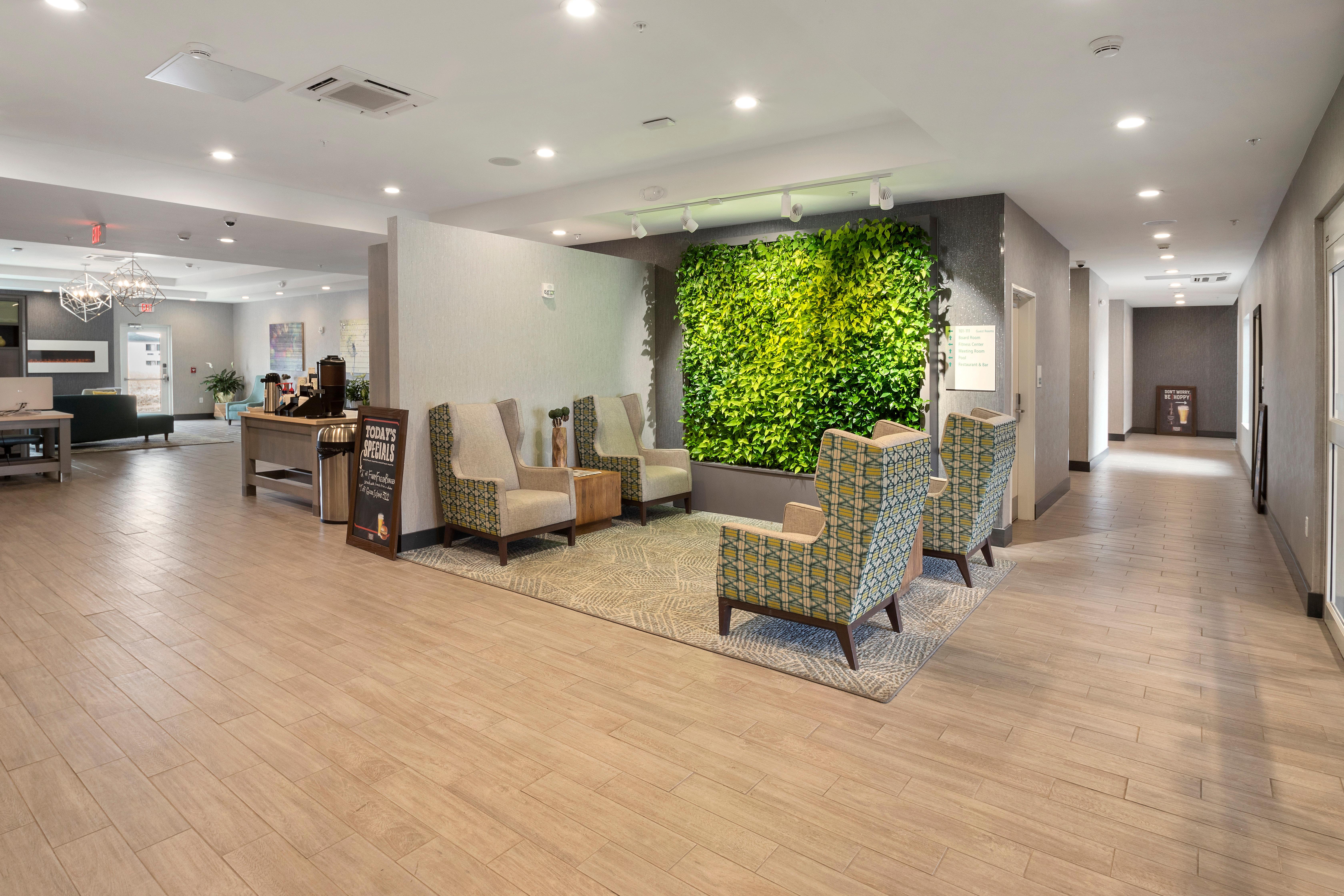 Holiday Inn & Suites Decatur-Forsyth By Ihg Exterior photo
