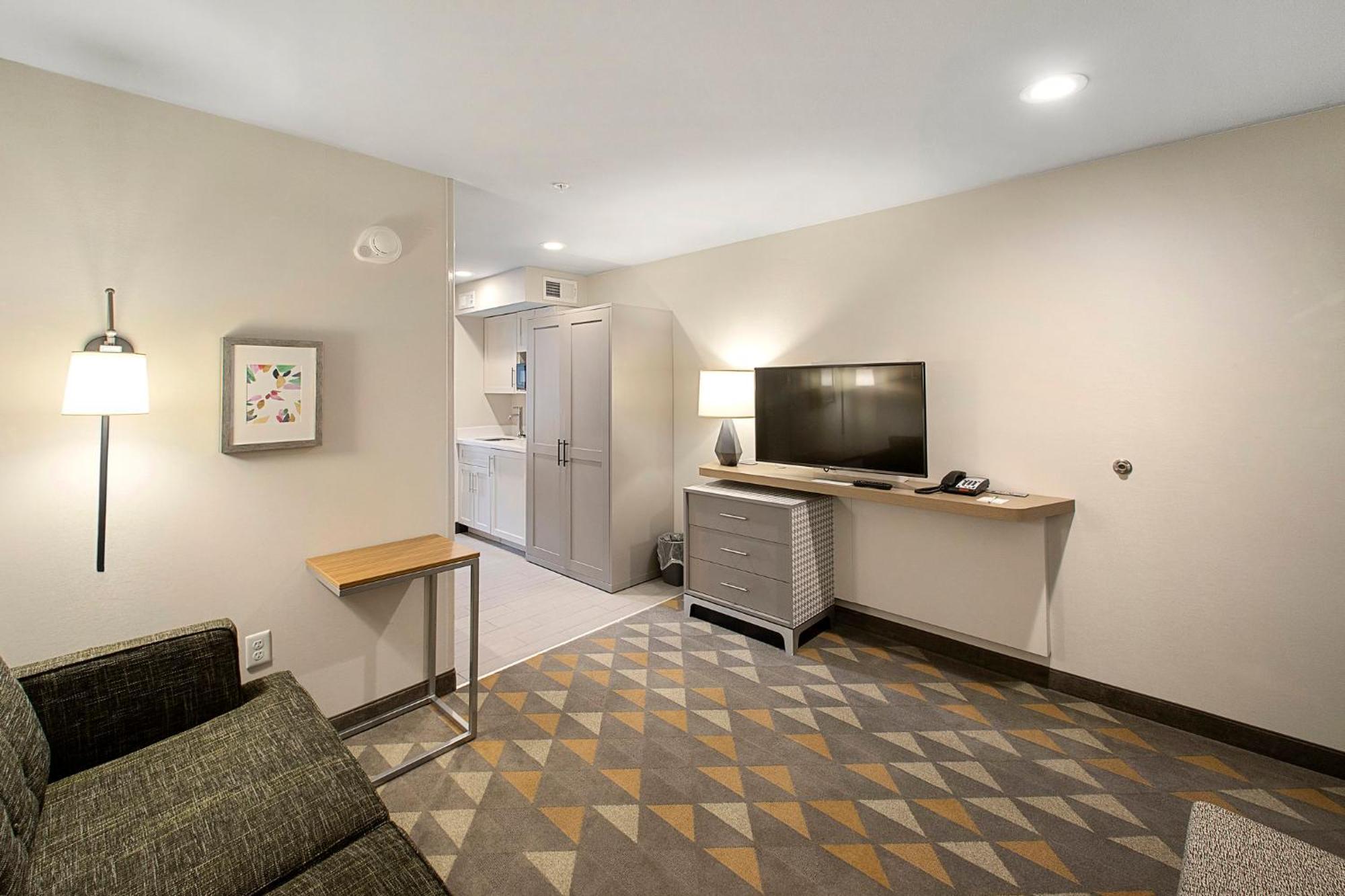 Holiday Inn & Suites Decatur-Forsyth By Ihg Exterior photo